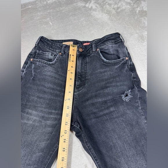 Anthropologie Pilcro The Vintage Straight Black Distressed Raw Hem Jeans Size 31 - Picture 7 of 16